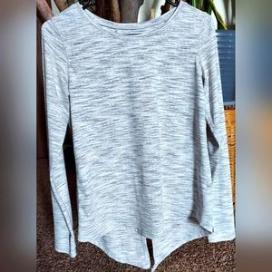 ZYIA Active Women's M Reflective, Long-sleeve, w/thumb holes, & split back top